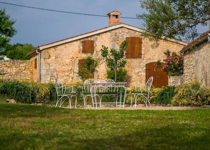 Mit Pool- Olivengarten Und Meerblick By Interhome *