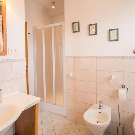 Mit Pool- Olivengarten Und Meerblick By Interhome *
